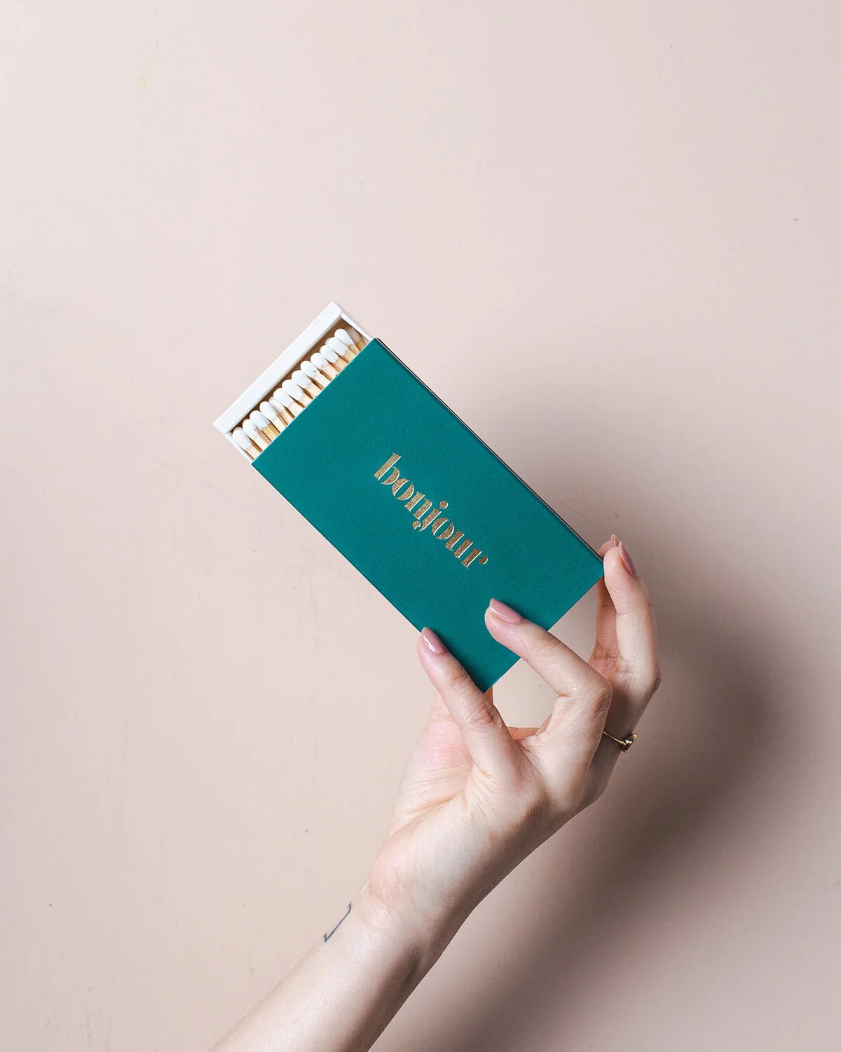 BONJOUR MATCHES