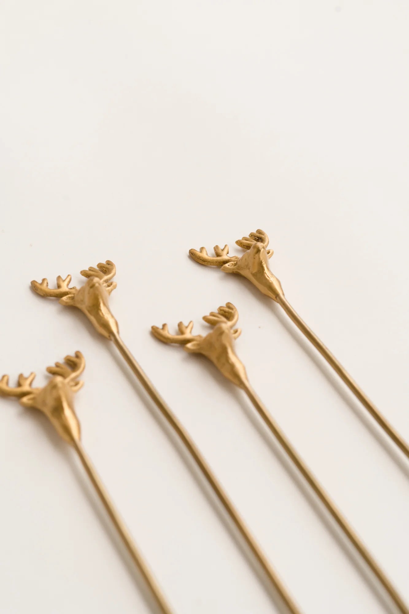 DEER STIRRERS