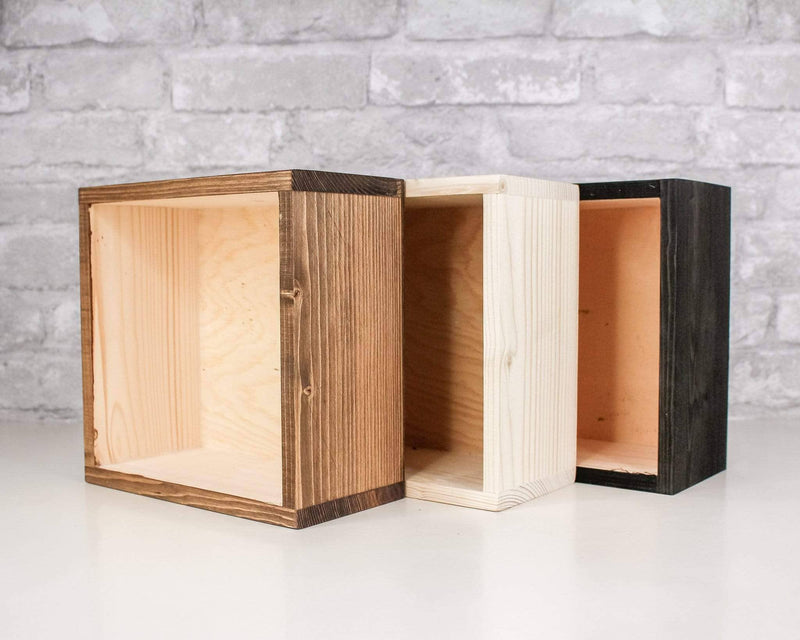SQUARE WOODEN BOX