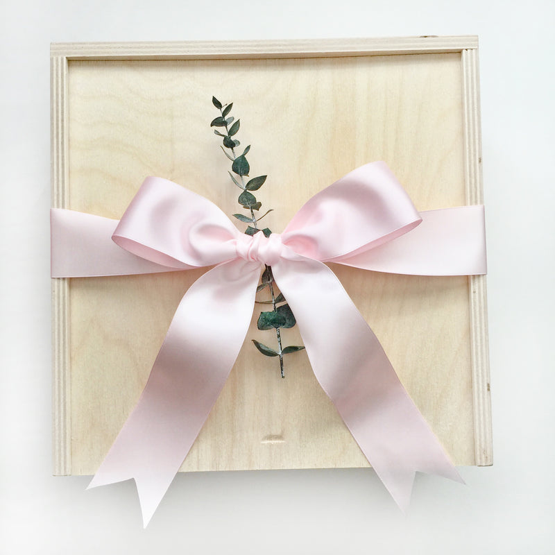 WOODEN HEIRLOOM BOX